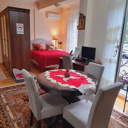 Teritara Apartment